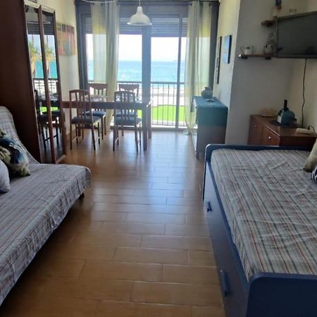 Apartamento Estudio Acantilados ซาลอว์ ภายนอก รูปภาพ